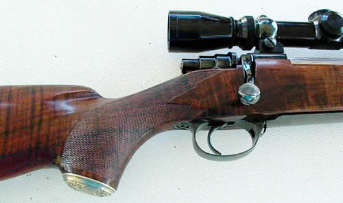 Traditional Rifle Grip